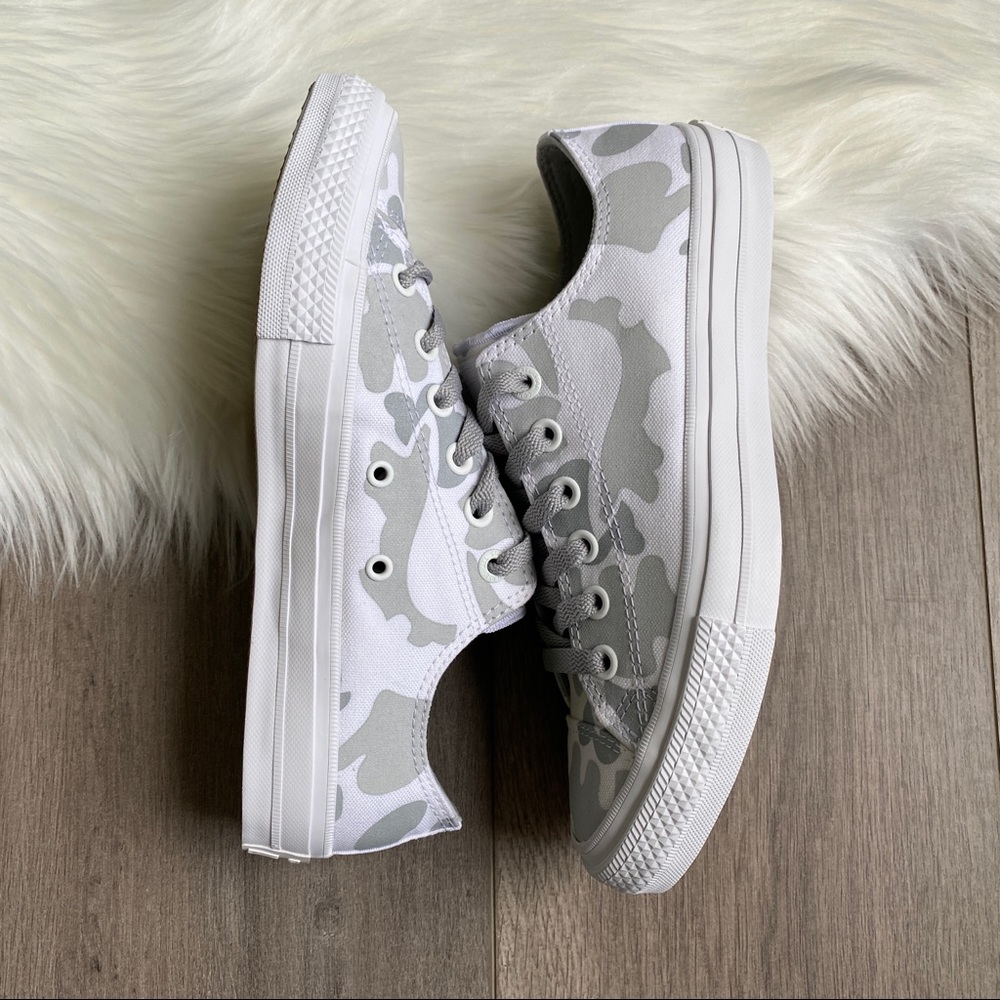 NWT Converse Chuck Taylor All Star - Picture 7 of 9
